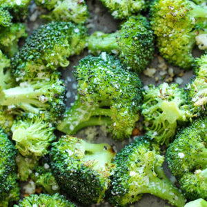 Garlic Parmesan Roasted Broccoli (V)